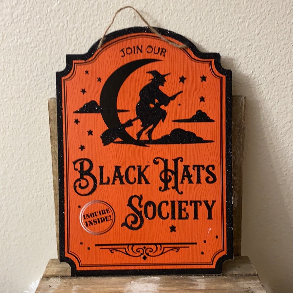 COPY - Halloween wall sign